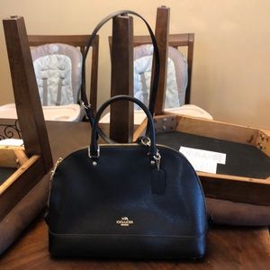 👩‍🦰 coach black leather bag ❤️